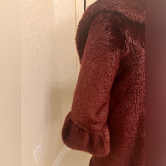 Terry Lewis Classic Luxuries Burgundy Faux Fur; Plush, Rich & real looking fur. - Picture 8 of 12